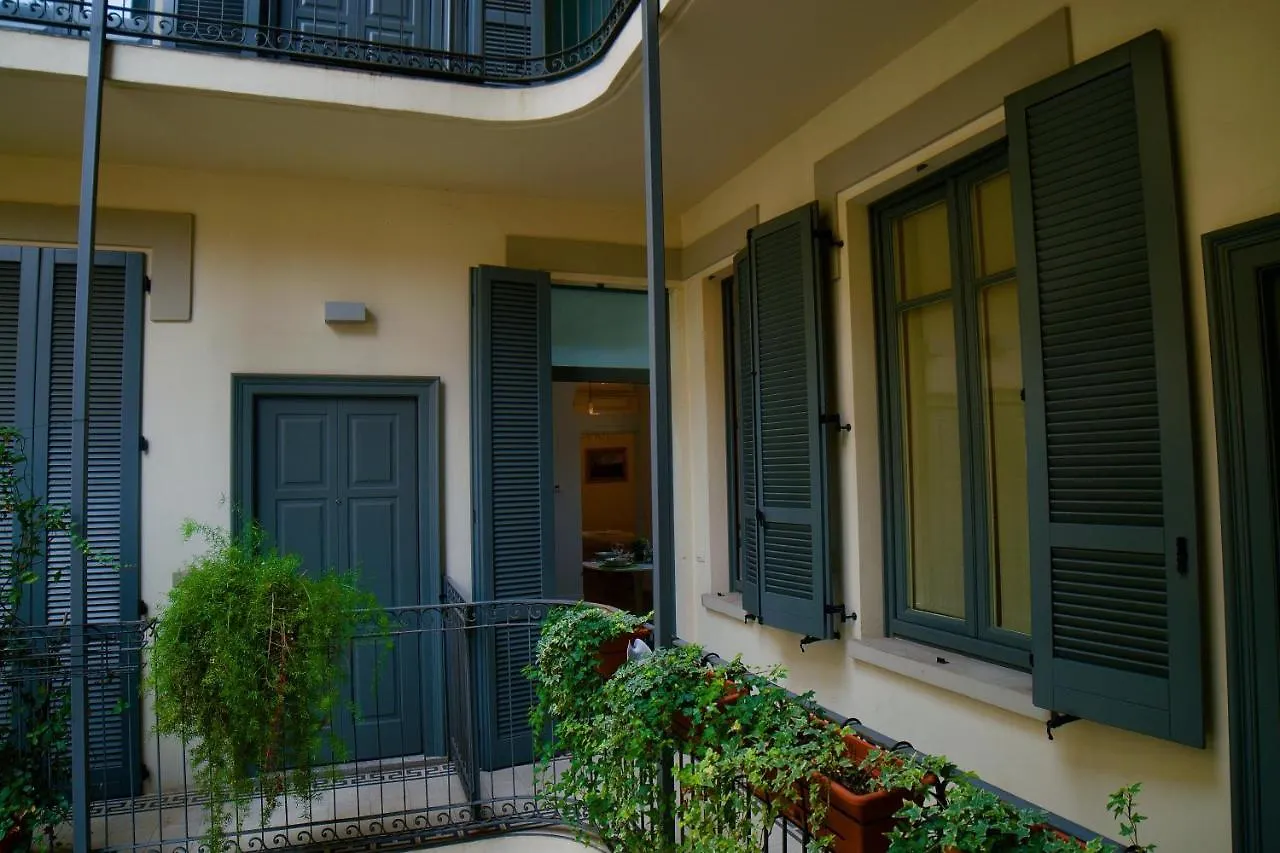 Splendido Trilocale Zona Isola Lägenhet Milano Italien